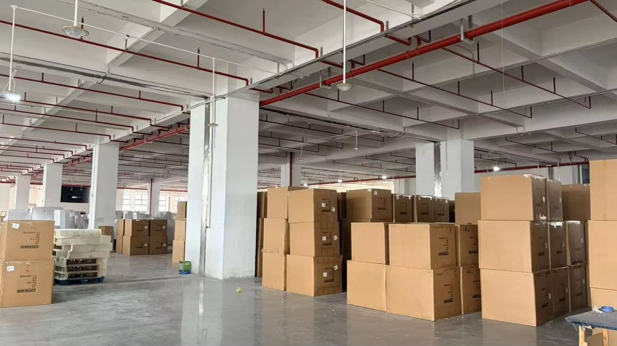 Sofa packaging at QIANTONG factory